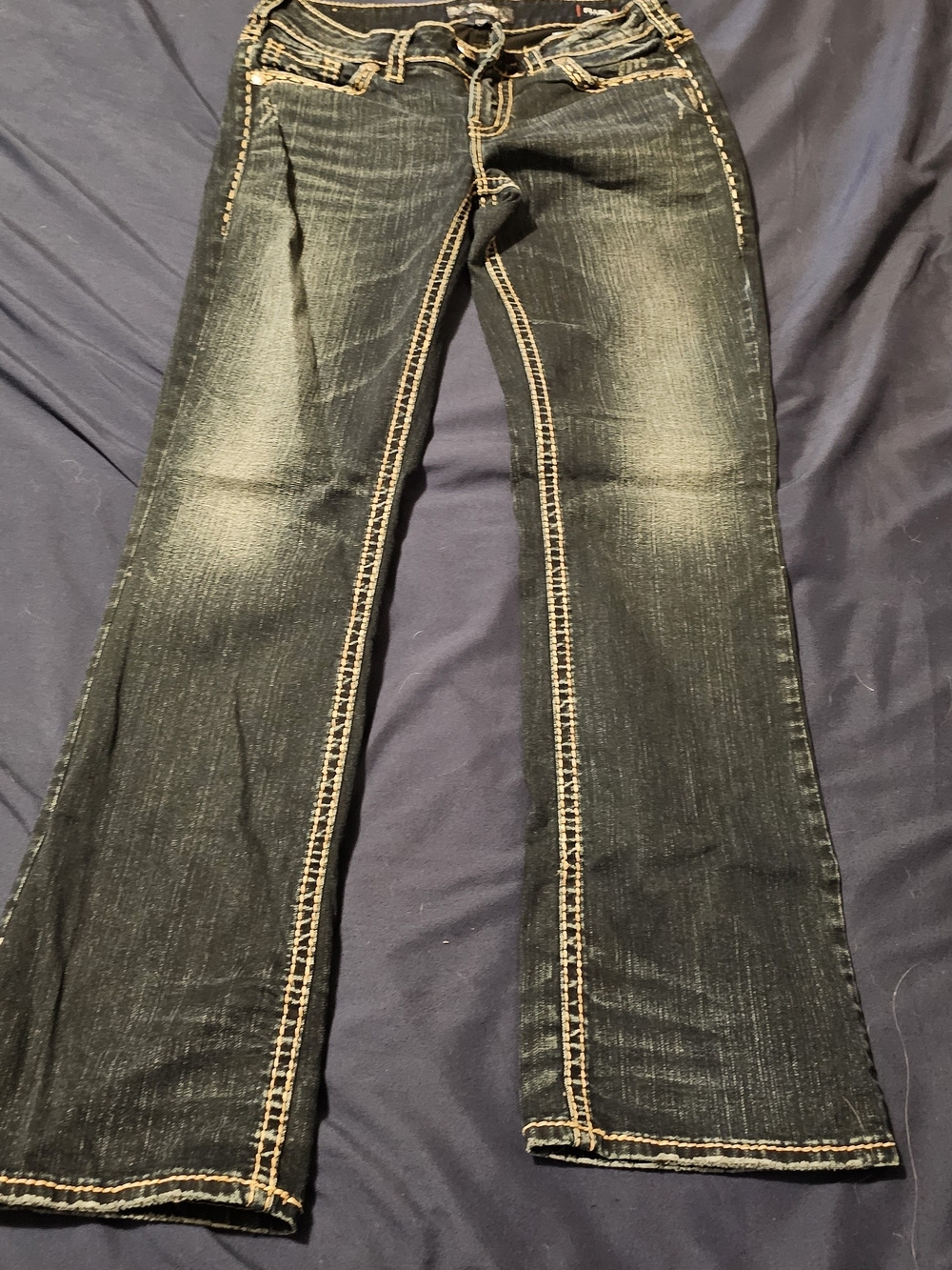 Silver Jeans 29/31 Dark Blue Boot Cut Jeans with Contrast Stitching